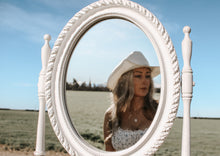 Load image into Gallery viewer, Vintage Sweetheart Necklace
