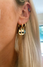 Load image into Gallery viewer, Gold Guiding Star Earrings