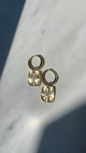 Load image into Gallery viewer, Gold Guiding Star Earrings